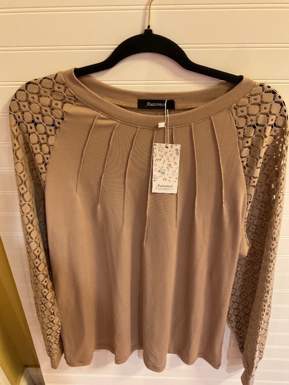 NWT AUTOMET Taupe Lace Sleeve Pleated Blouse Long Sleeve Top Size M